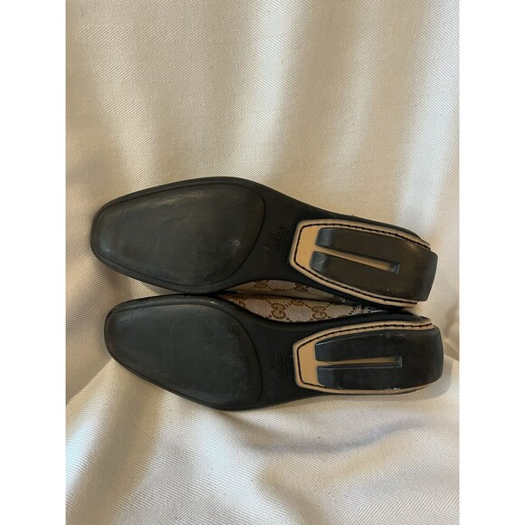 Gucci Signature GG Canvas Loafer With Bow, Rubber Driving  Sole Women Size 6 M - Picture 10 of 14